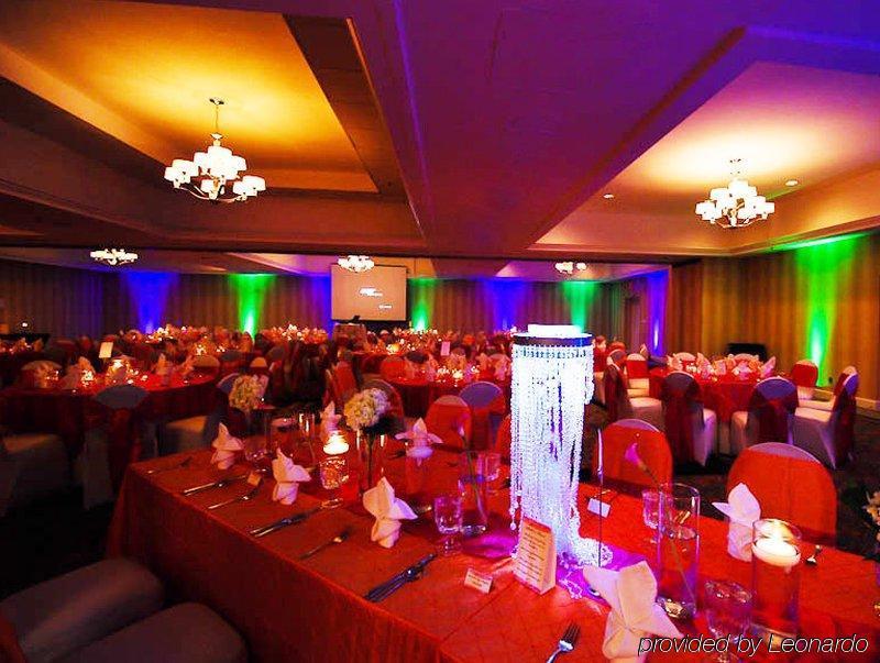 Doubletree By Hilton Hotel Raleigh - Brownstone - University Buitenkant foto