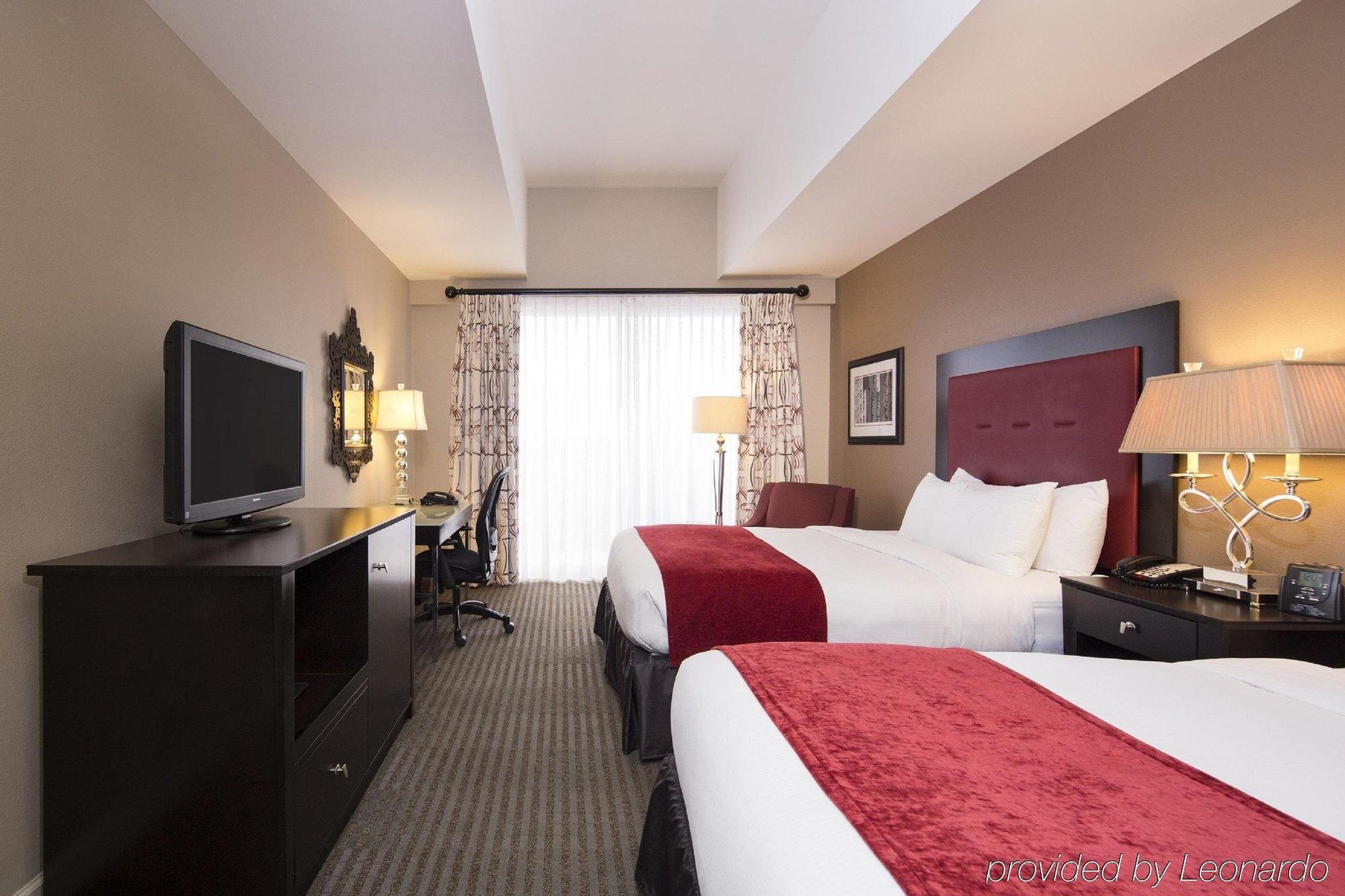 Doubletree By Hilton Hotel Raleigh - Brownstone - University Buitenkant foto
