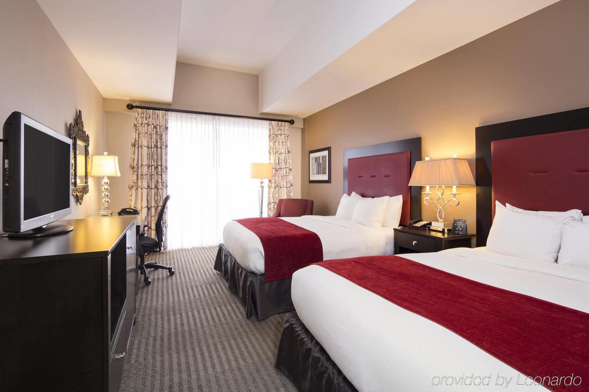 Doubletree By Hilton Hotel Raleigh - Brownstone - University Buitenkant foto