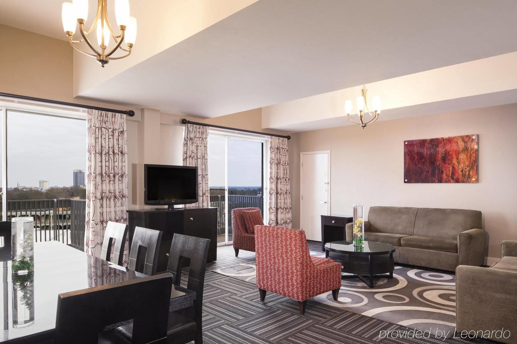 Doubletree By Hilton Hotel Raleigh - Brownstone - University Buitenkant foto