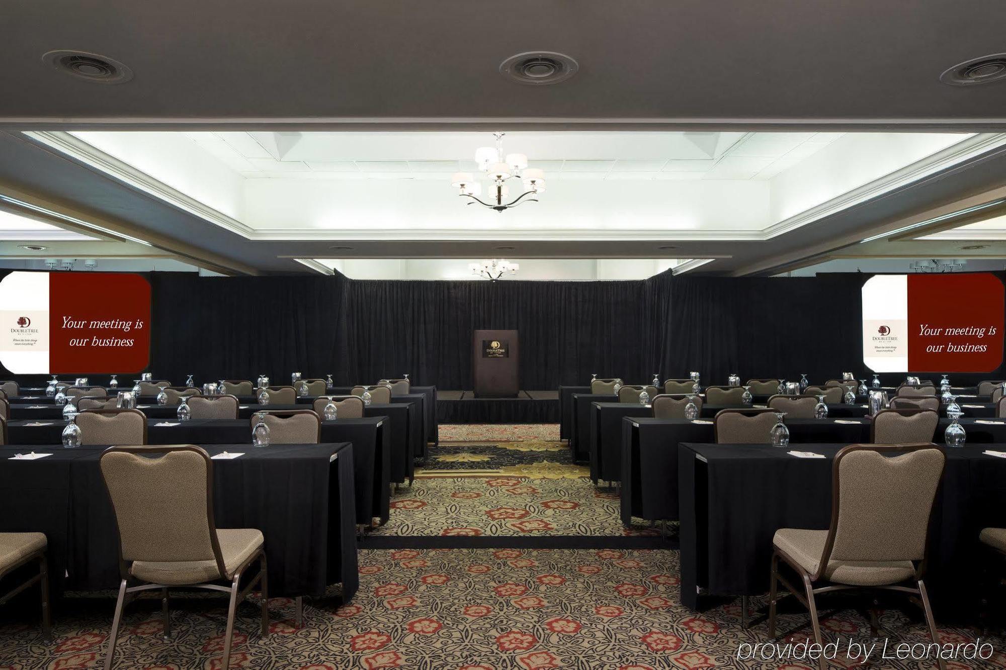Doubletree By Hilton Hotel Raleigh - Brownstone - University Buitenkant foto