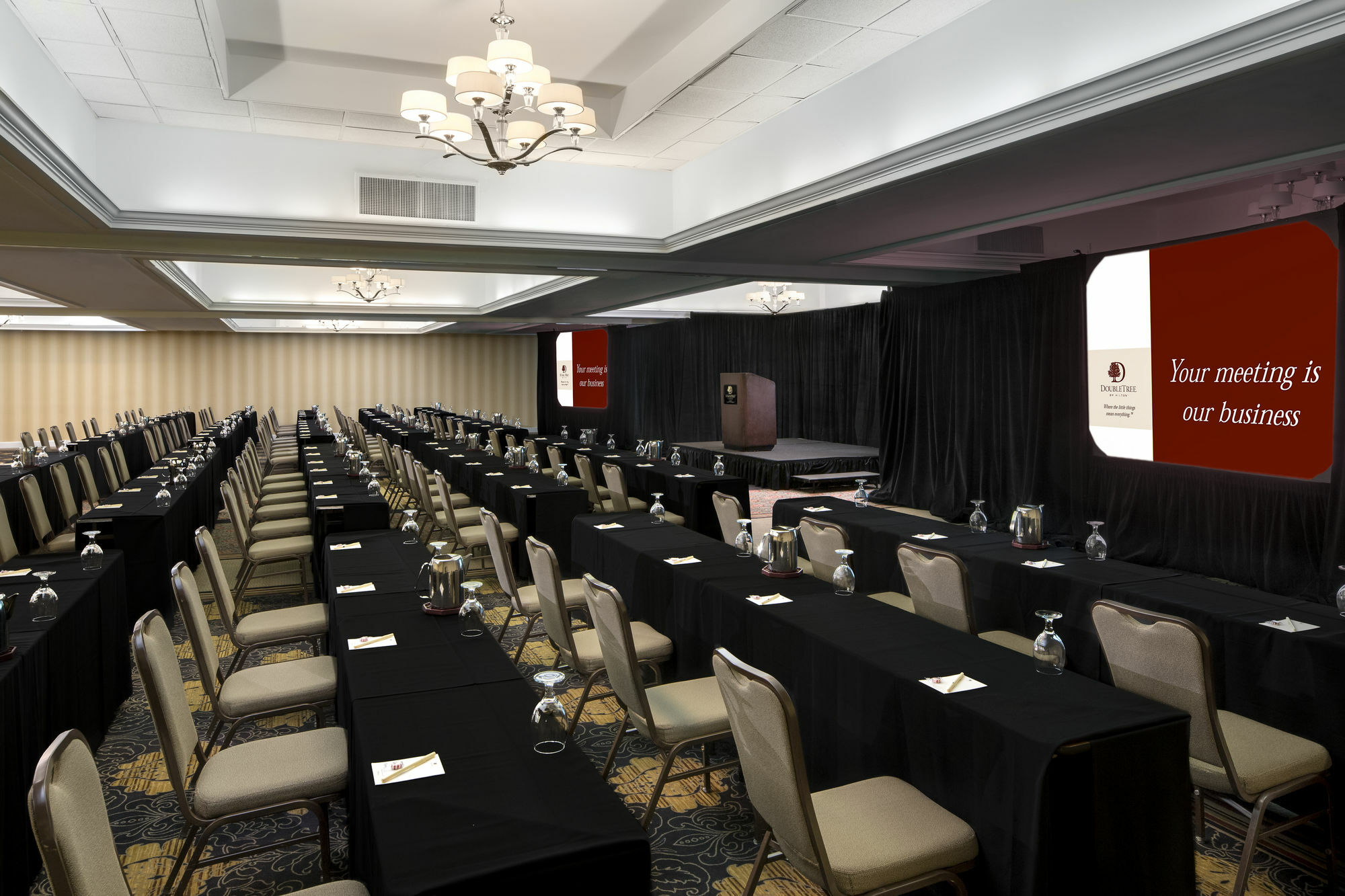 Doubletree By Hilton Hotel Raleigh - Brownstone - University Buitenkant foto