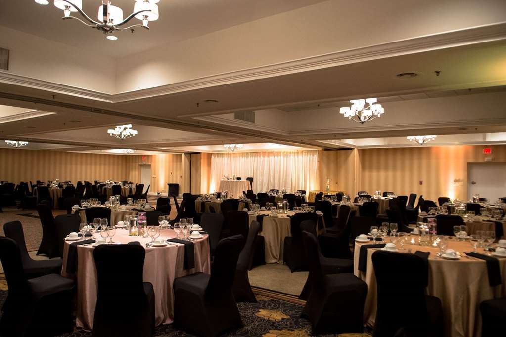 Doubletree By Hilton Hotel Raleigh - Brownstone - University Faciliteiten foto