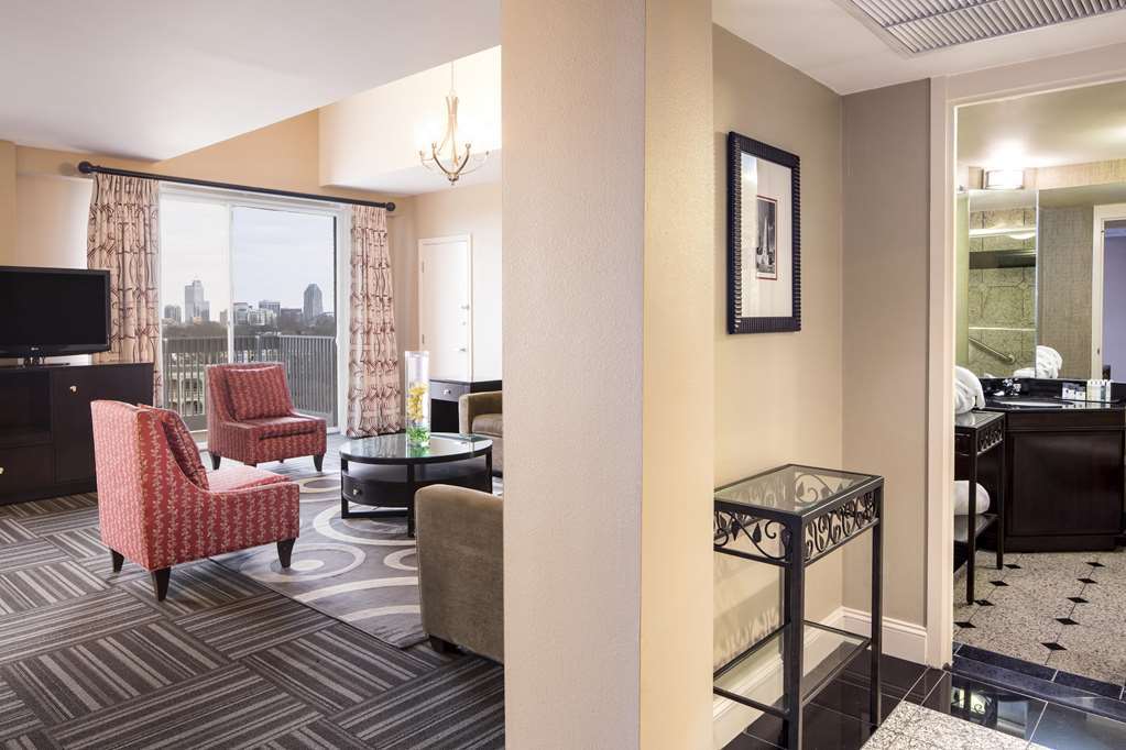 Doubletree By Hilton Hotel Raleigh - Brownstone - University Kamer foto